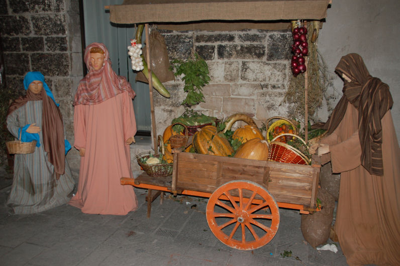 Il presepe del quartiere San Martino. Al mercato
