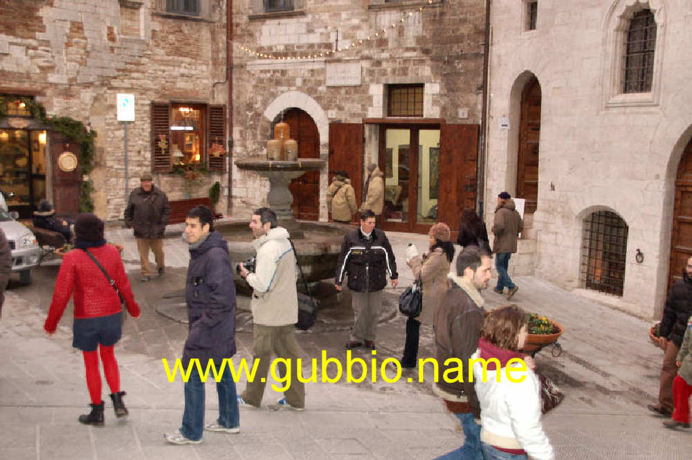 la fontana del Bargello di Gubbio